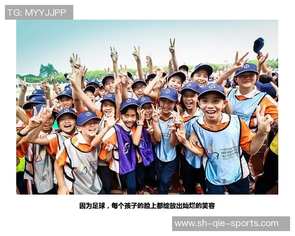 阳光灿烂的足球明星们用笑容传递快乐与激情 阳光灿烂的足球明星们用笑容传递快乐与激情